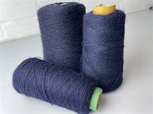 Luksus uld - 100% uld i navy, ca. 92 gram